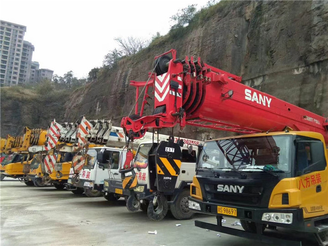 夏县吊车出租按什么计费？台班费、单次费、里程费怎么算？