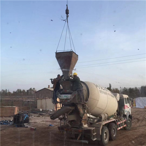 夏县“精准瞄准”—— 吊车的 “定位导航” 技术